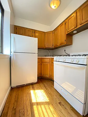 Rented by Oxford Property Group | media 4