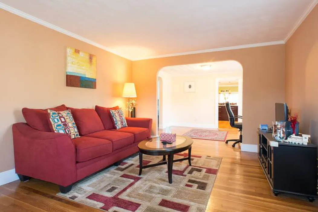 45 Moraine St — Photo 3