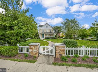 43792 Grantner Pl, Ashburn, VA 20147