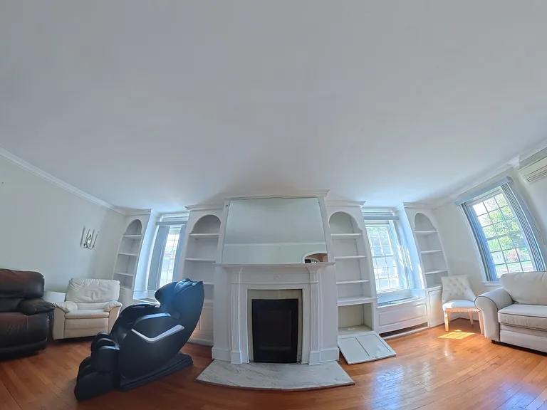 3430 Park Ave — Photo 2