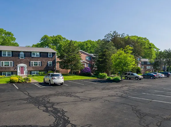 Brookside Apartments, 23 Story St #4-1, Essex, MA 01929