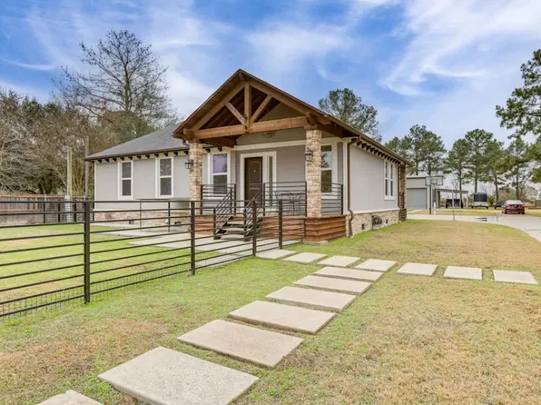 22119 Webb St, Hockley, TX 77447