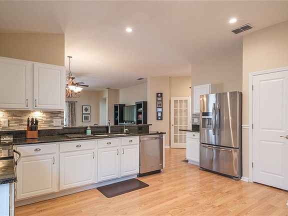 5th image of 5135 Gato Del Sol Cir