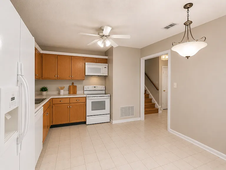 2927 Cocovia Way — Photo 16