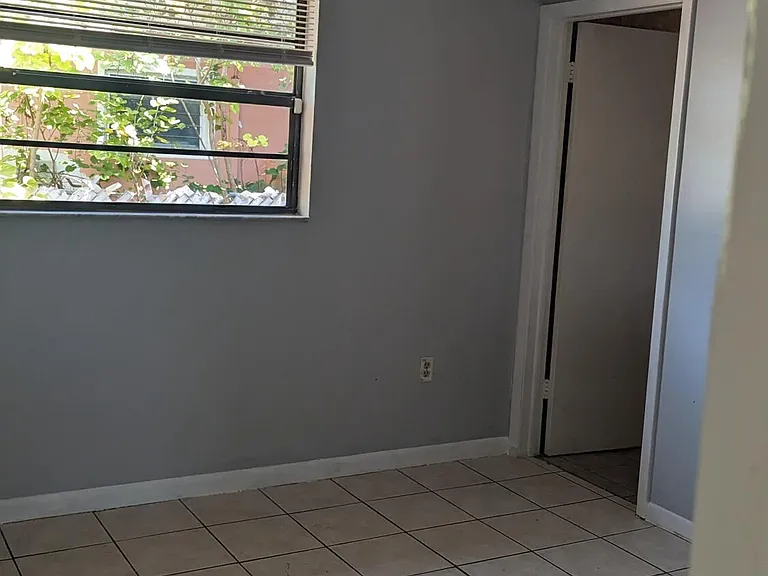 1944 Taft St #2 — Photo 15