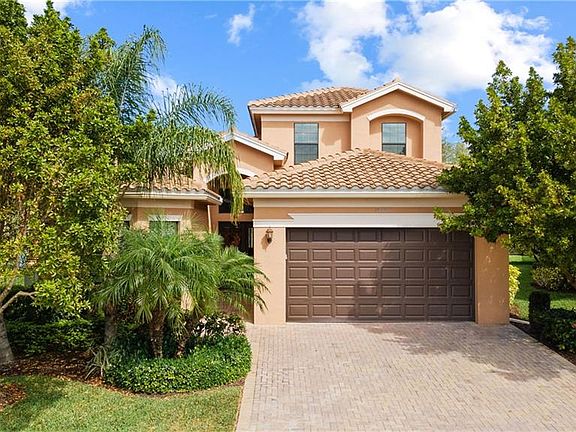 2nd image of 11600 Stonecreek Cir