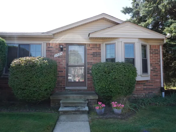 11534 Lynhurst Dr, Washington, MI 48094