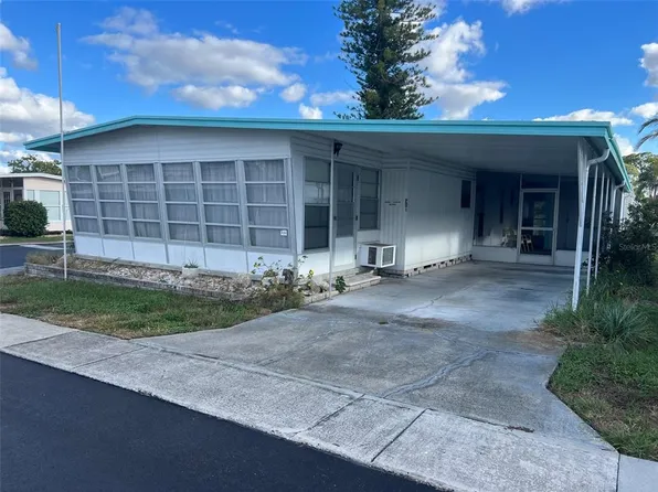 201 Royal Palm Cir, Largo, FL 33778