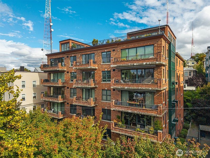 2nd image of 1414 1st Avenue W #403
