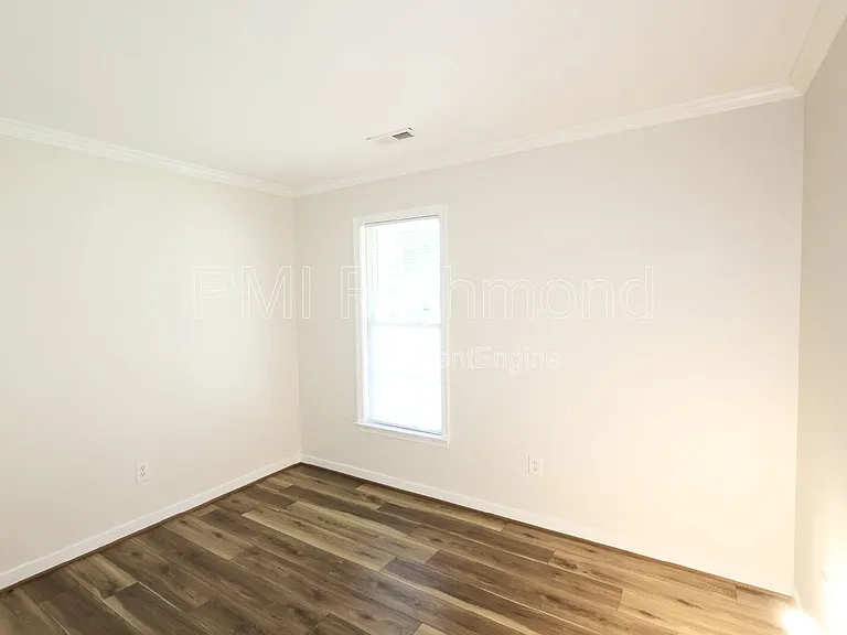 9713 Pampas Dr — Photo 20