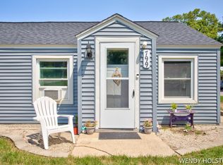 799 W 26th St, Holland, MI 49423
