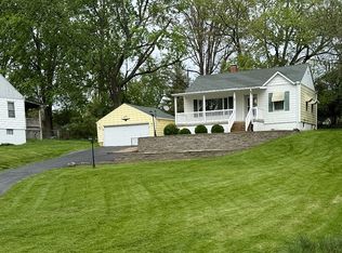 580 S Sheridan Dr, Decatur, IL 62521