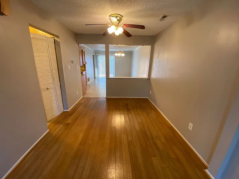 1324 Sierra Dr — Photo 7