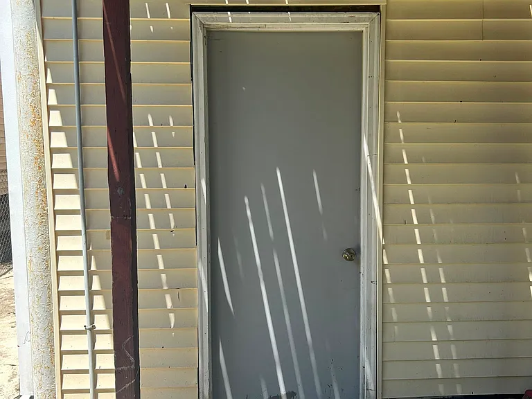 666 Ogden St #3 — Photo 7