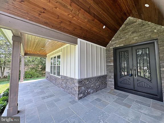 5th image of 506 Lower Holland Rd