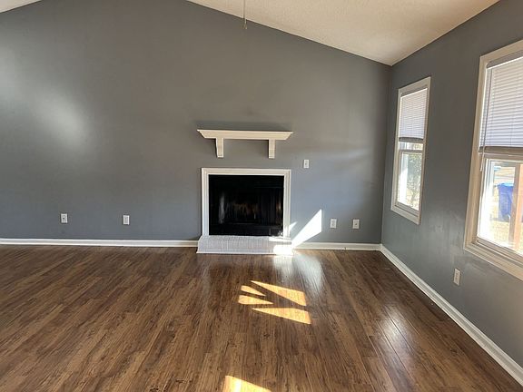 3rd image of 5582 Windy Knoll Pl