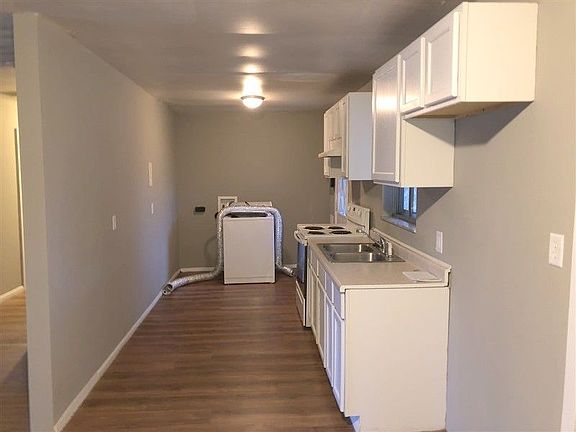 5th image of 5701 E 40th St