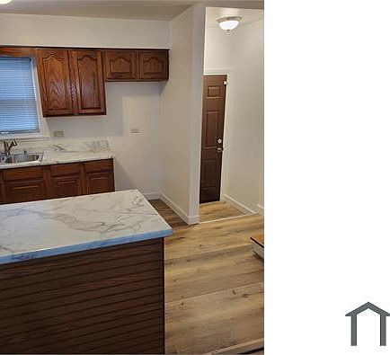 2nd image of 11406 S Bishop St