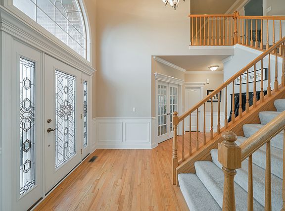 3rd image of 22955 W Weinhold Dr