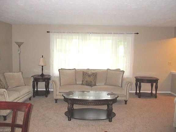 4th image of 12560 Pinebrook Dr