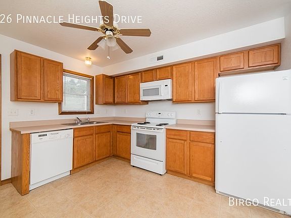 4th image of 126 Pinnacle Heights Dr