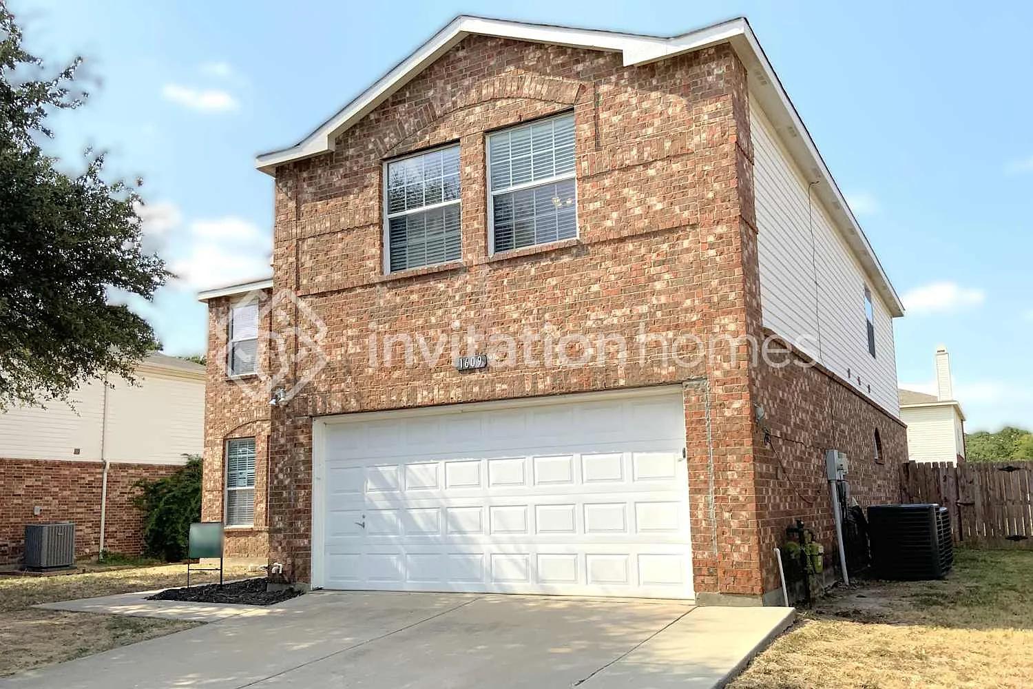 1609 White Dove Ln Denton, TX 76210 — Photo 1