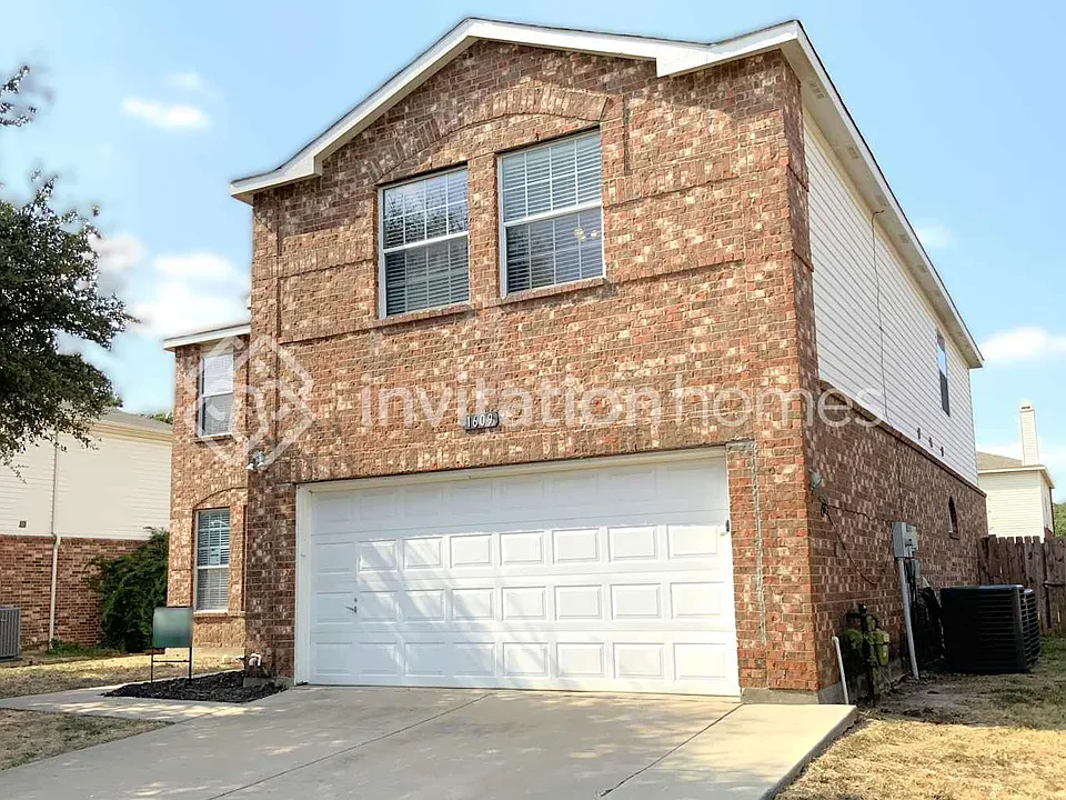 1609 White Dove Ln