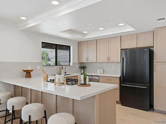 3rd image of 1140 Sloan Canyon Rd