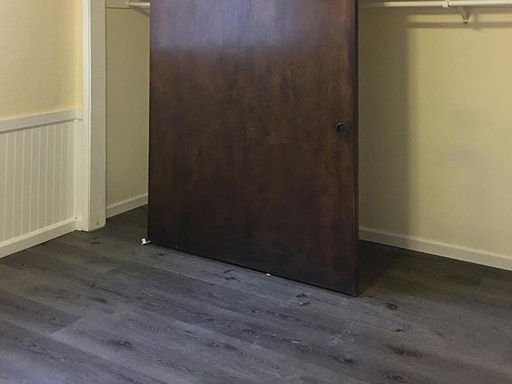 2nd image of 1121 T St