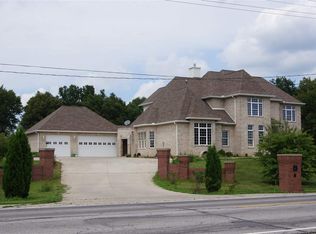 1020 W 18th St, Rochester, IN 46975