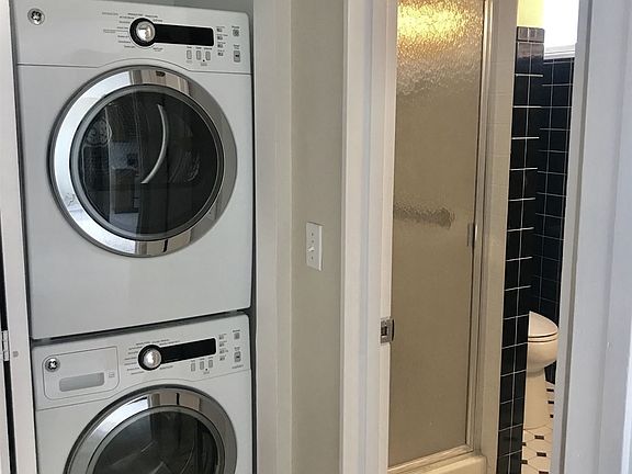 03EAC7E0-48B9-4086-8966-104A9D03AF39