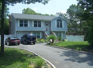 11C The Grn, Shirley, NY 11967