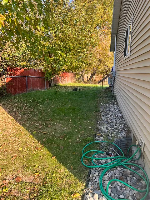 2 bed, 900 sqft, $1,200 — Photo 3