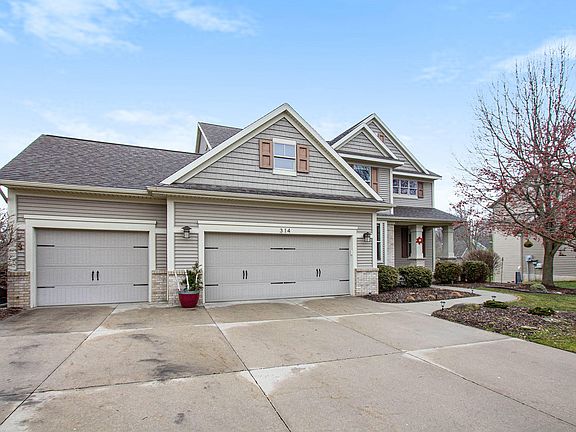 3rd image of 314 Cypress Trail Dr SE