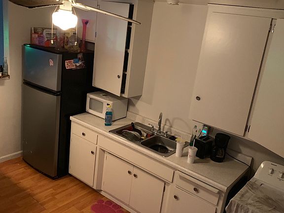 4th image of 13595 Newland St