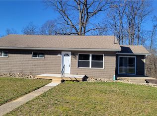 110 Greenbrier Cir, Marietta, OH 45750