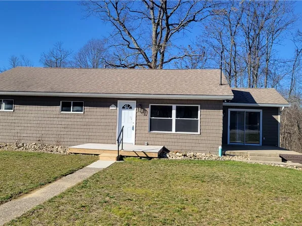 110 Greenbrier Cir, Marietta, OH 45750