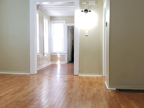 5th image of 1031 McReynolds Ave NW