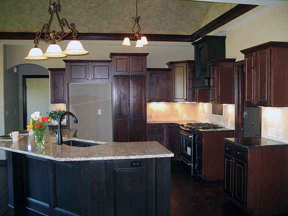 Lots of cabinets, under & over counter lighting