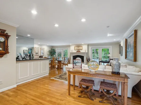 130 Golf View Drive, Jericho, NY 11753