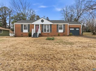 7602 Charlotte Dr SW, Huntsville, AL 35802