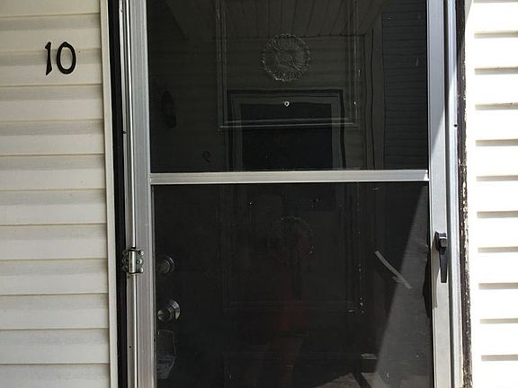 2nd image of 104 E North St #10