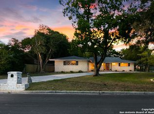 517 Winfield Blvd, Windcrest, TX 78239