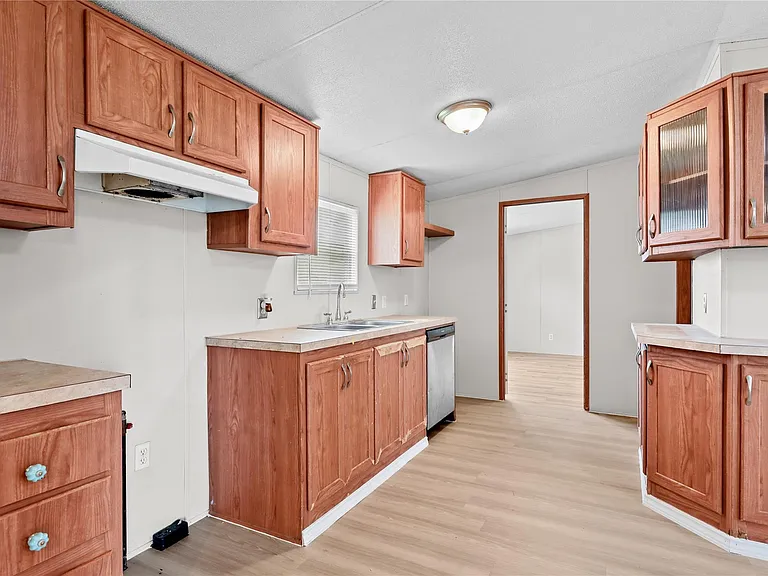 22091 Bowden Dr — Photo 4