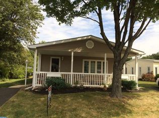 696 Linden Pl, North Wales, PA