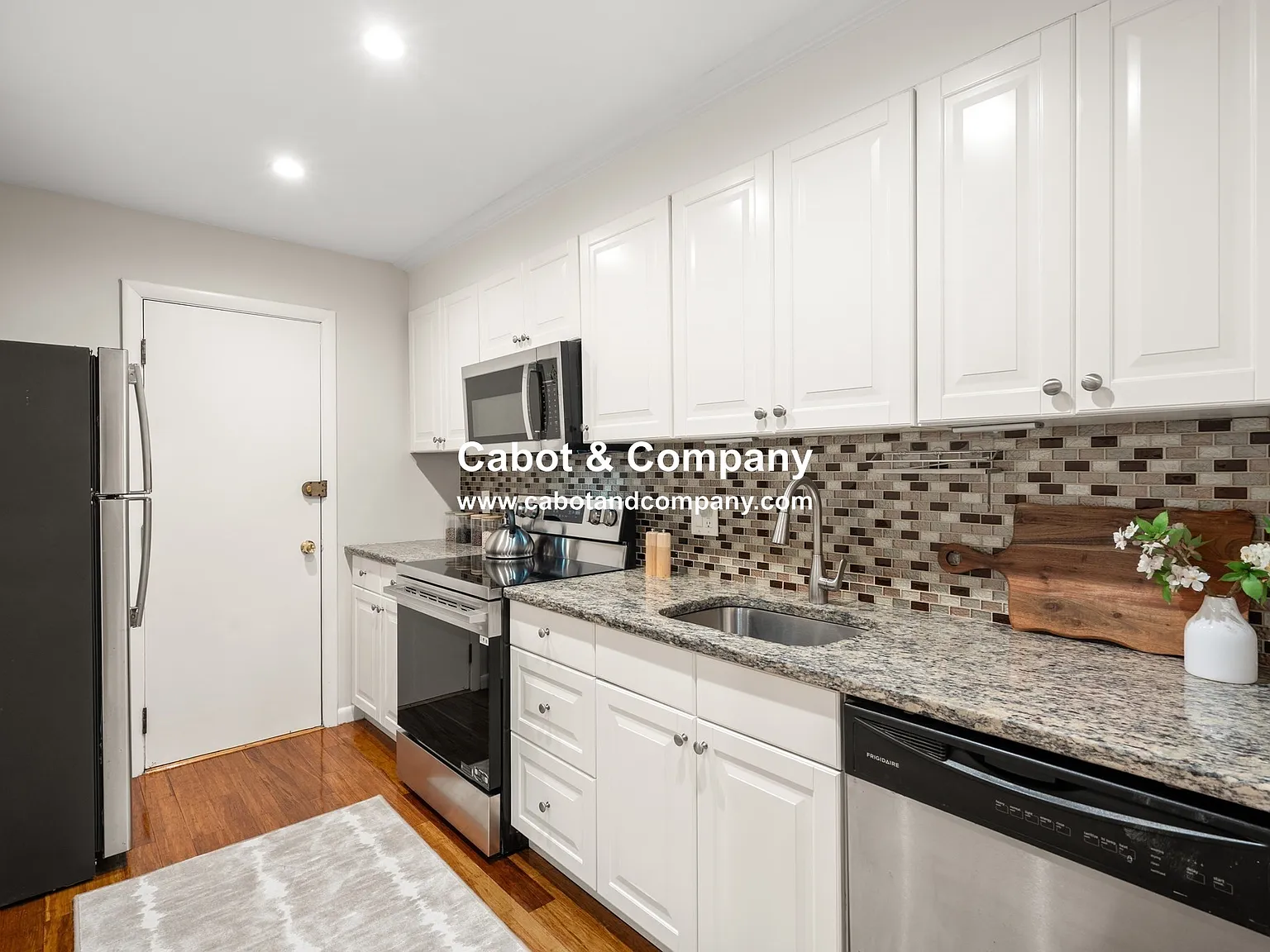1 bed, 1.0 bath, 655 sqft, $2,350 — Photo 3