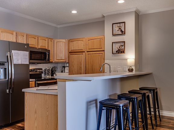 4th image of 40 Twenty Grand Ct