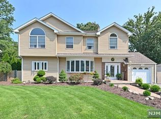 621 Fermery Dr, New Milford, NJ 07646