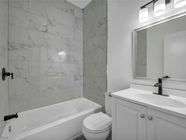 12001 Oakview Ave — Photo 12