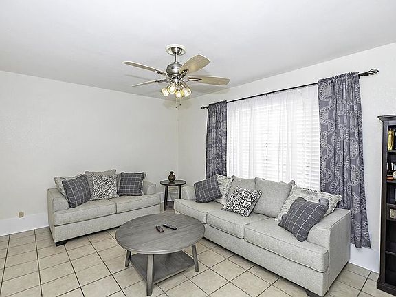 3rd image of 2968 W 20th Pl